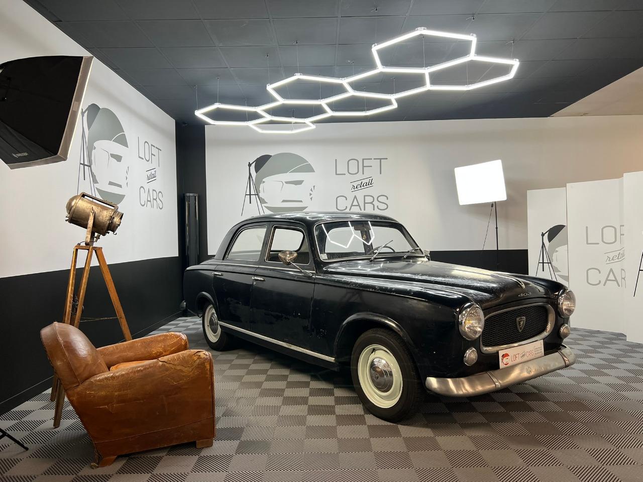 PEUGEOT 403 - 1963 LesAnciennes.com