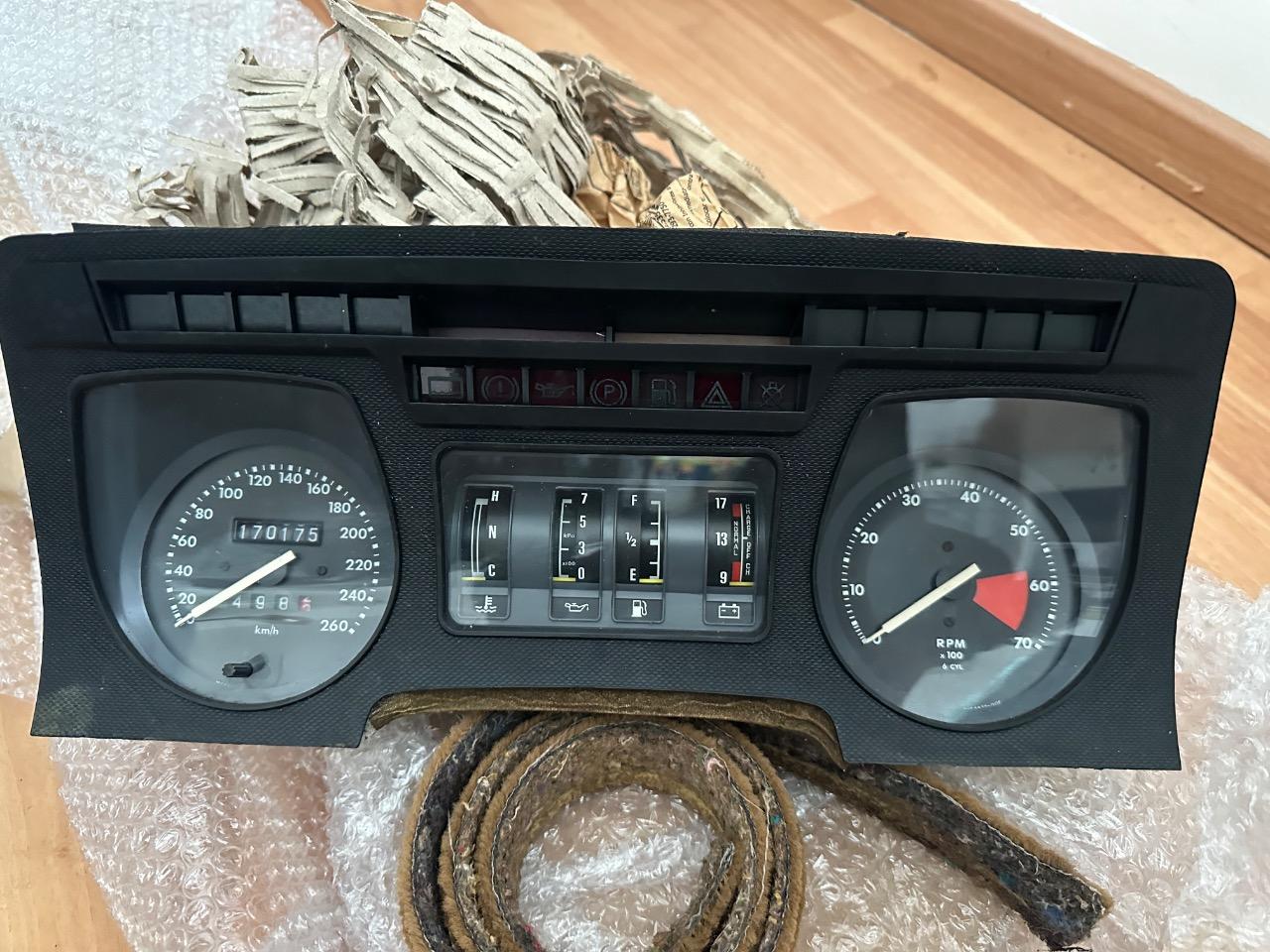 Combiné compteur Jaguar XJS LesAnciennes.com