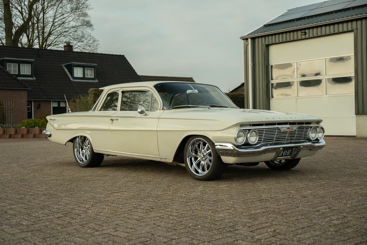 1961 Chevrolet Biscayne LesAnciennes.com