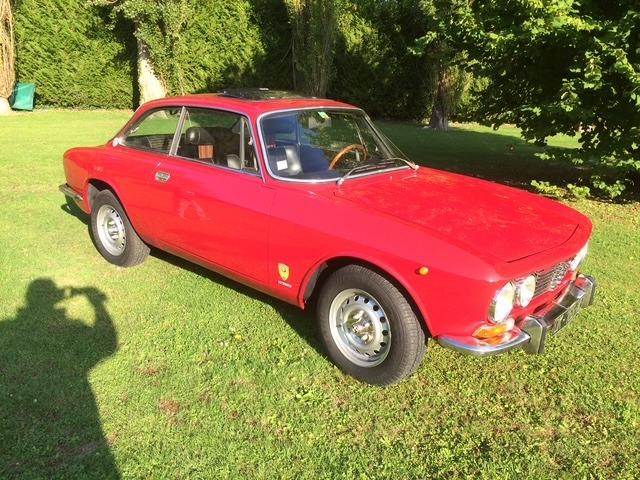 ALFA ROMEO 2000 - 1975 LesAnciennes.com