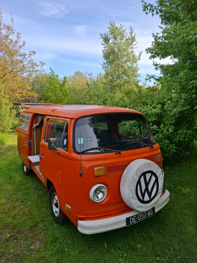 VOLKSWAGEN Combi T2 b westfalia - 1973 LesAnciennes.com