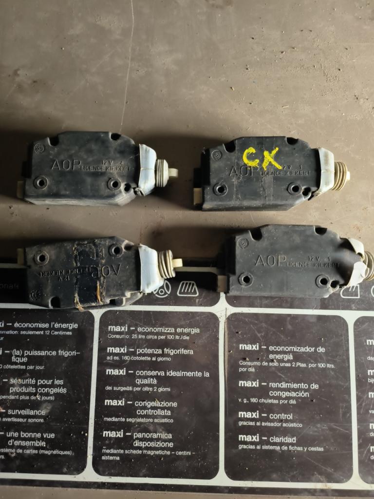 Pièces CITROEN CX Actionneurs de centralisation LesAnciennes.com