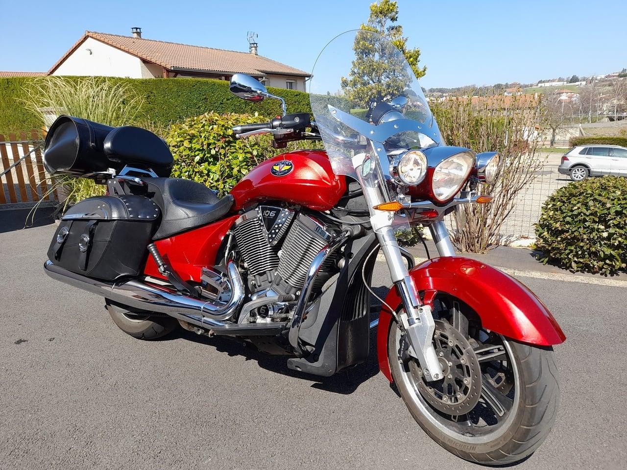 2013 Victory Cross Roads LesAnciennes.com