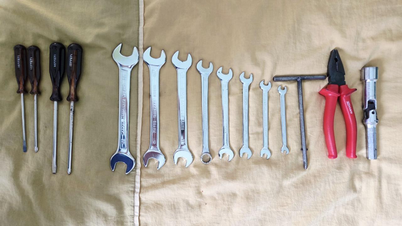 Pièces FERRARI 308 308 QV 328 LesAnciennes.com