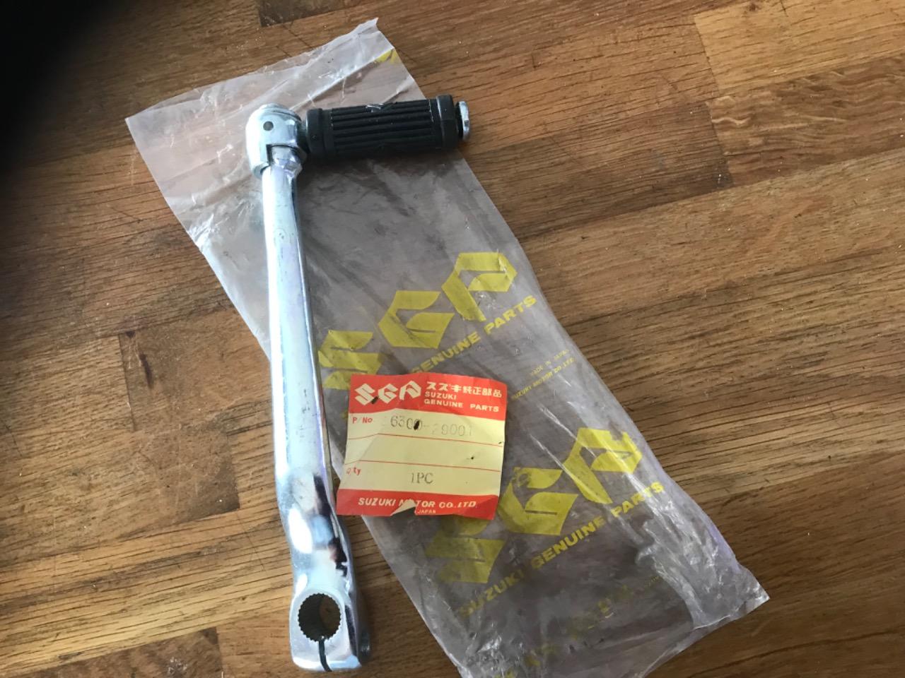 SUZUKI TS 185, kick neuf complet LesAnciennes.com