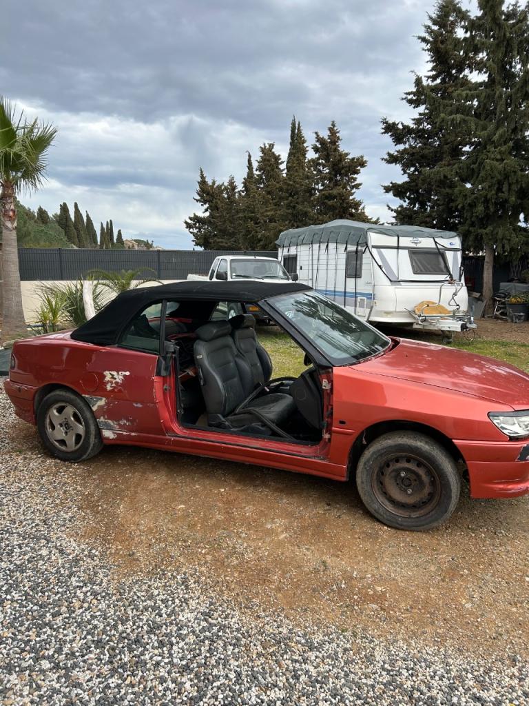 Pièces PEUGEOT 306 cabriolet LesAnciennes.com