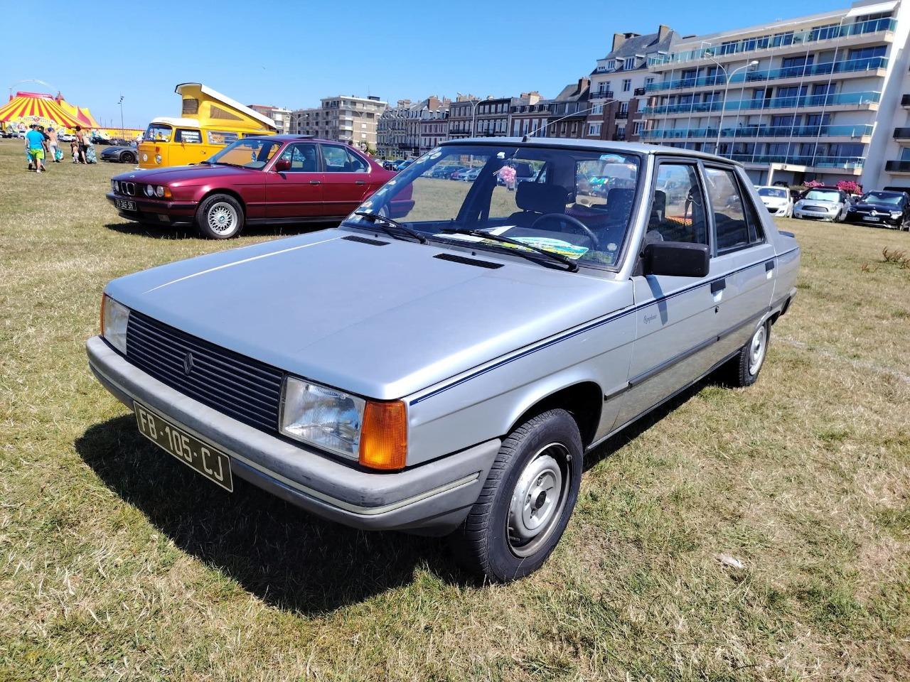 RENAULT R9 symphonie Berline - 1985 LesAnciennes.com
