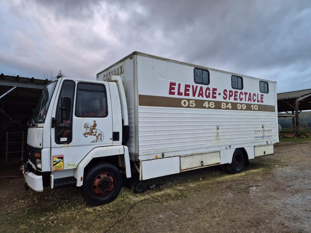 FORD ford cargo - 2019 LesAnciennes.com
