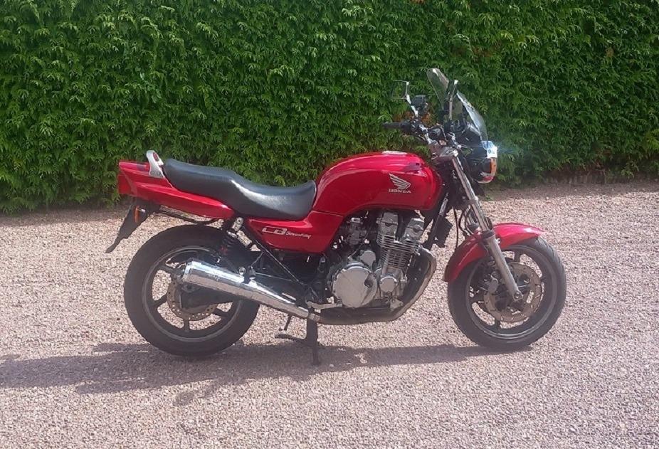 HONDA CB 750 F2 Seven Fifty - 1995 LesAnciennes.com