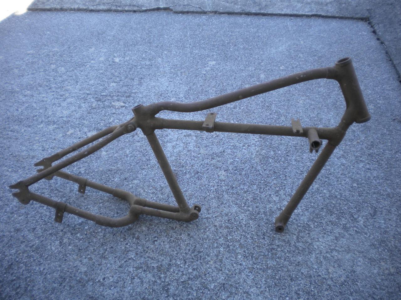 Pièces CADRE moto ancienne identification LesAnciennes.com