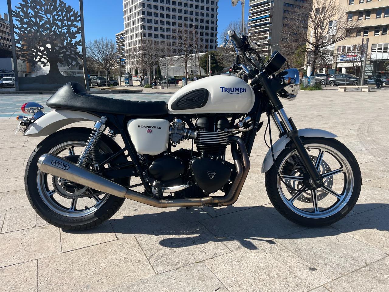 TRIUMPH Bonneville LesAnciennes.com