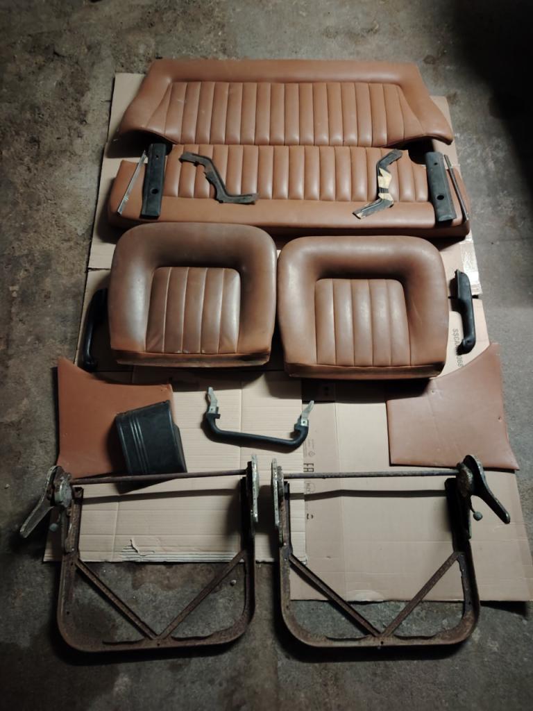 Lot pièce intérieur Lancia Fulvia Coupé LesAnciennes.com