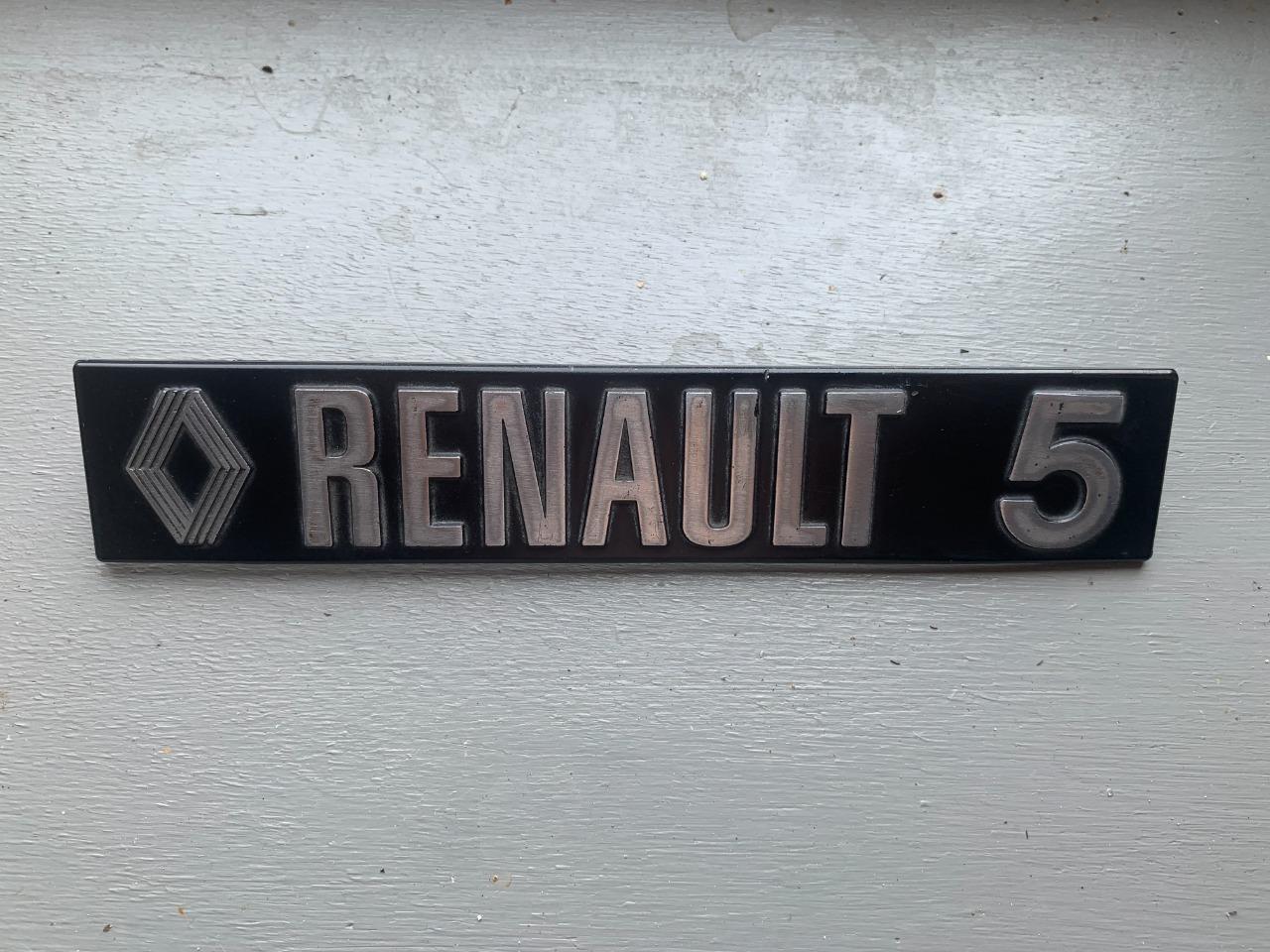 Badge hayon RENAULT 5 (R5) LesAnciennes.com