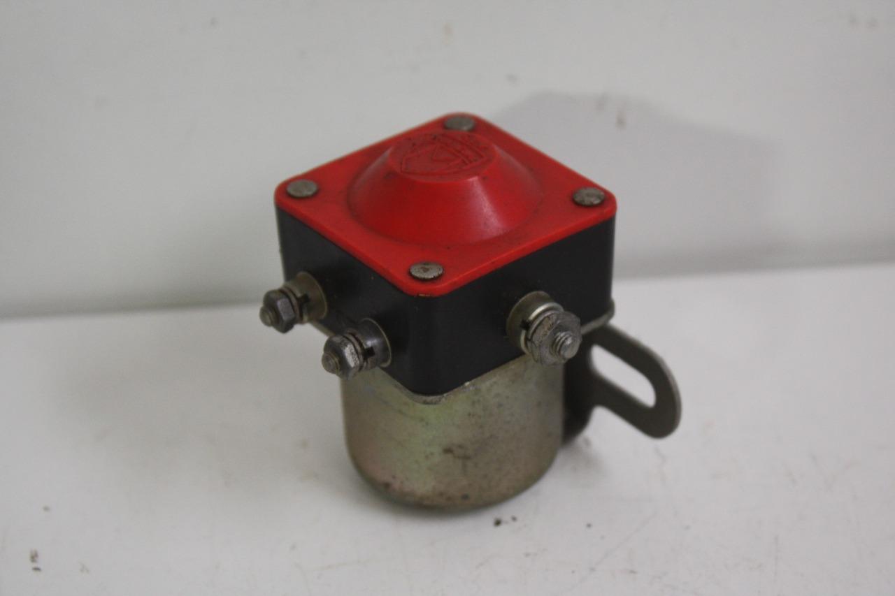 Super Relais SEV MARCHAL 413 12 Volts 12V Neuf LesAnciennes.com