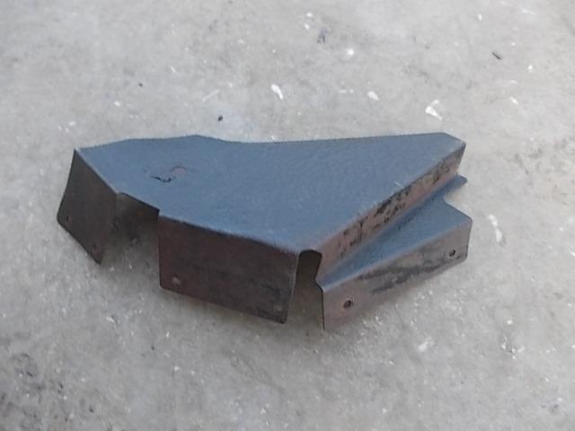 Protection de pompe carburant Alfa Romeo Montreal LesAnciennes.com