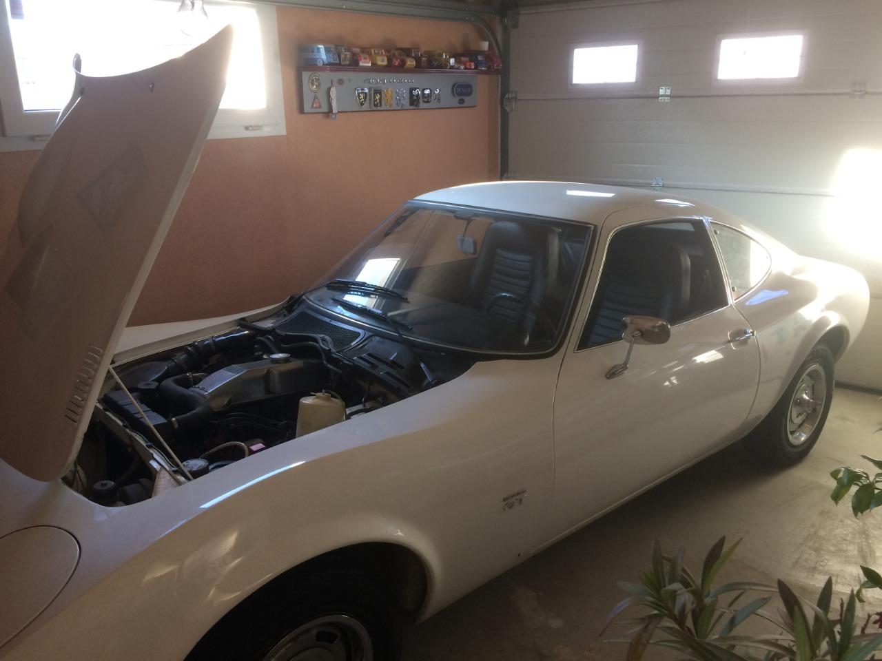 OPEL GT - 1969 LesAnciennes.com