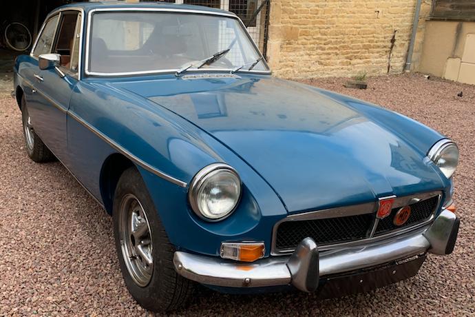 MG MGB GT - 1974 LesAnciennes.com