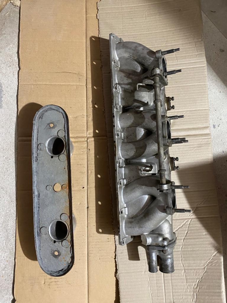 Pipe d’admission Jaguar 4.2L, MK10,420 LesAnciennes.com