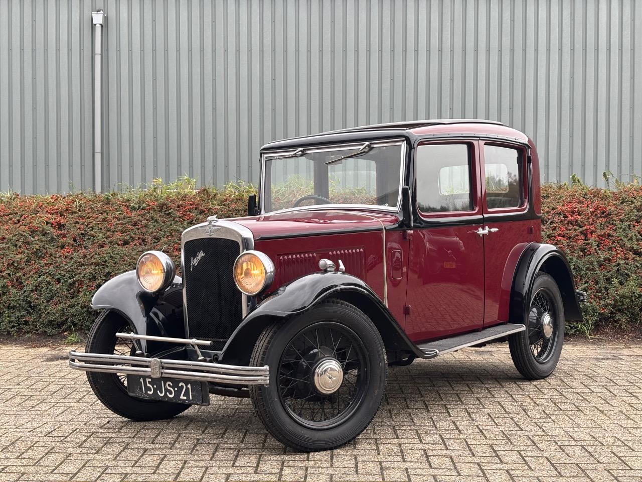 AUSTIN 10/4 Saloon - 1933 LesAnciennes.com