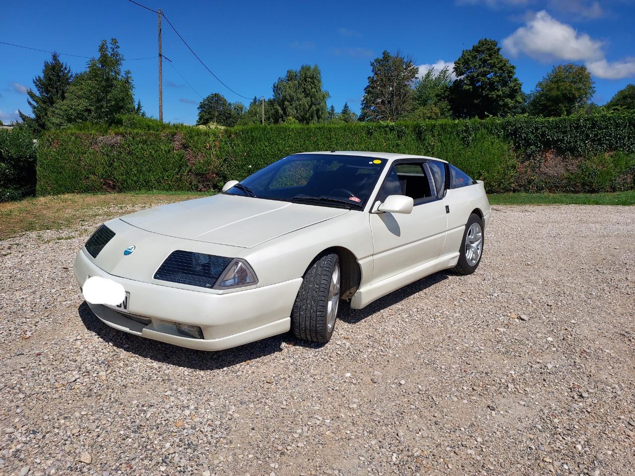ALPINE RENAULT GTA - 1988 LesAnciennes.com