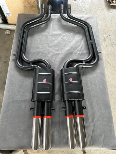 Silencieux d'échappement pour Ferrari Daytona LesAnciennes.com