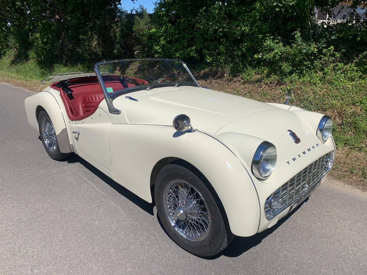 TRIUMPH TR3A Roadster - 1959 LesAnciennes.com