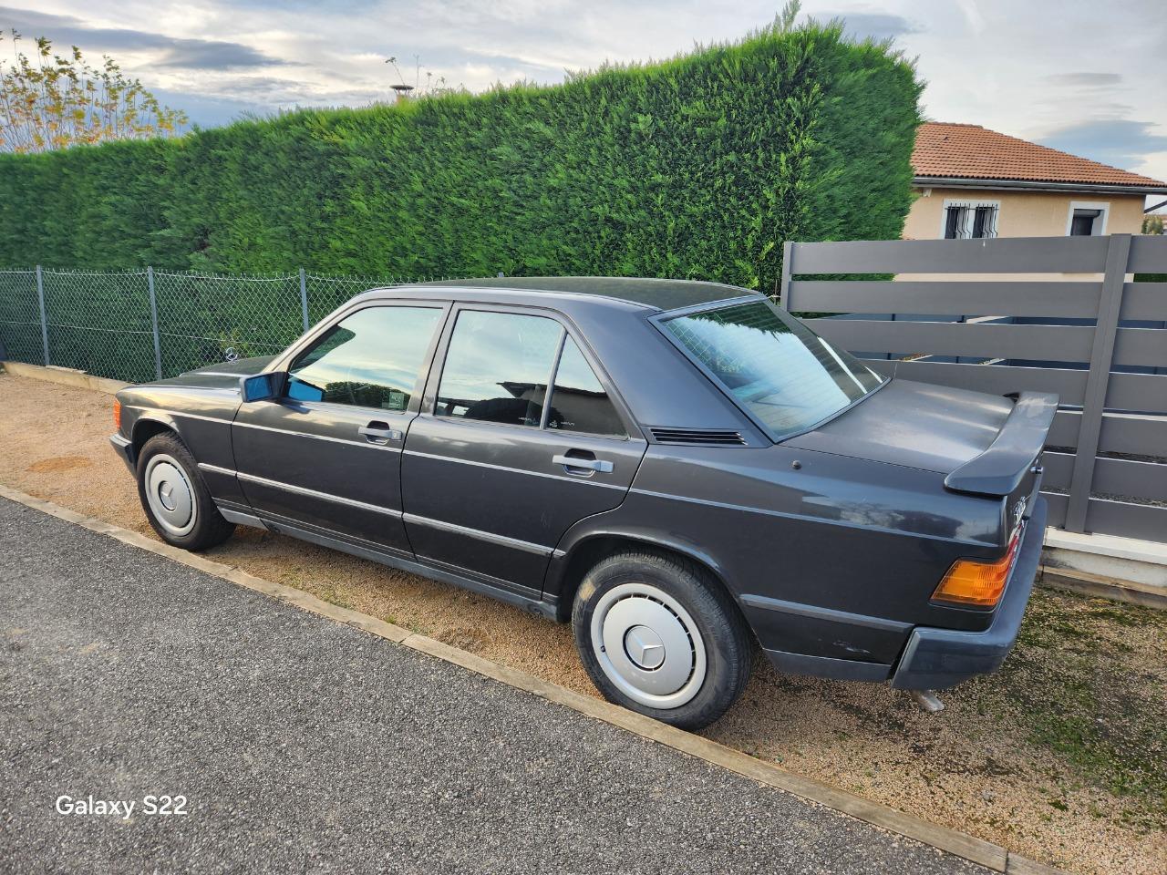 MERCEDES 190 E - 1987 LesAnciennes.com