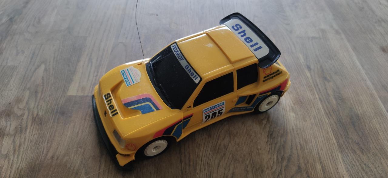 PEUGEOT 205 TURBO 16 NIKKO LesAnciennes.com