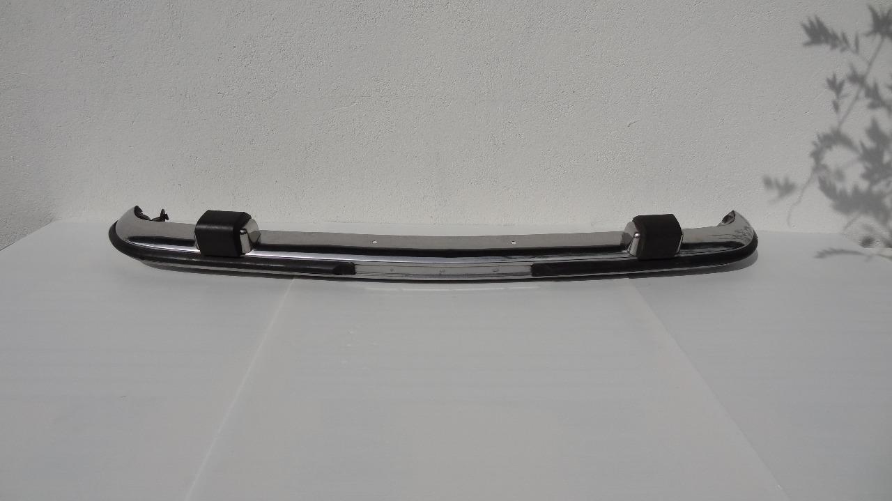 Pare choc PEUGEOT 504 coupé LesAnciennes.com