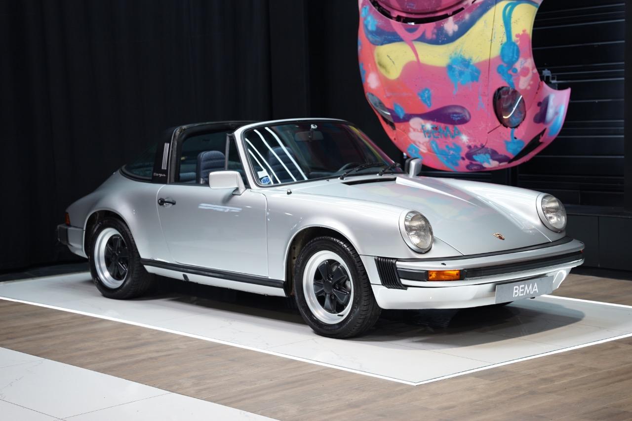 PORSCHE 911 3.0 SC Targa - 1980 LesAnciennes.com