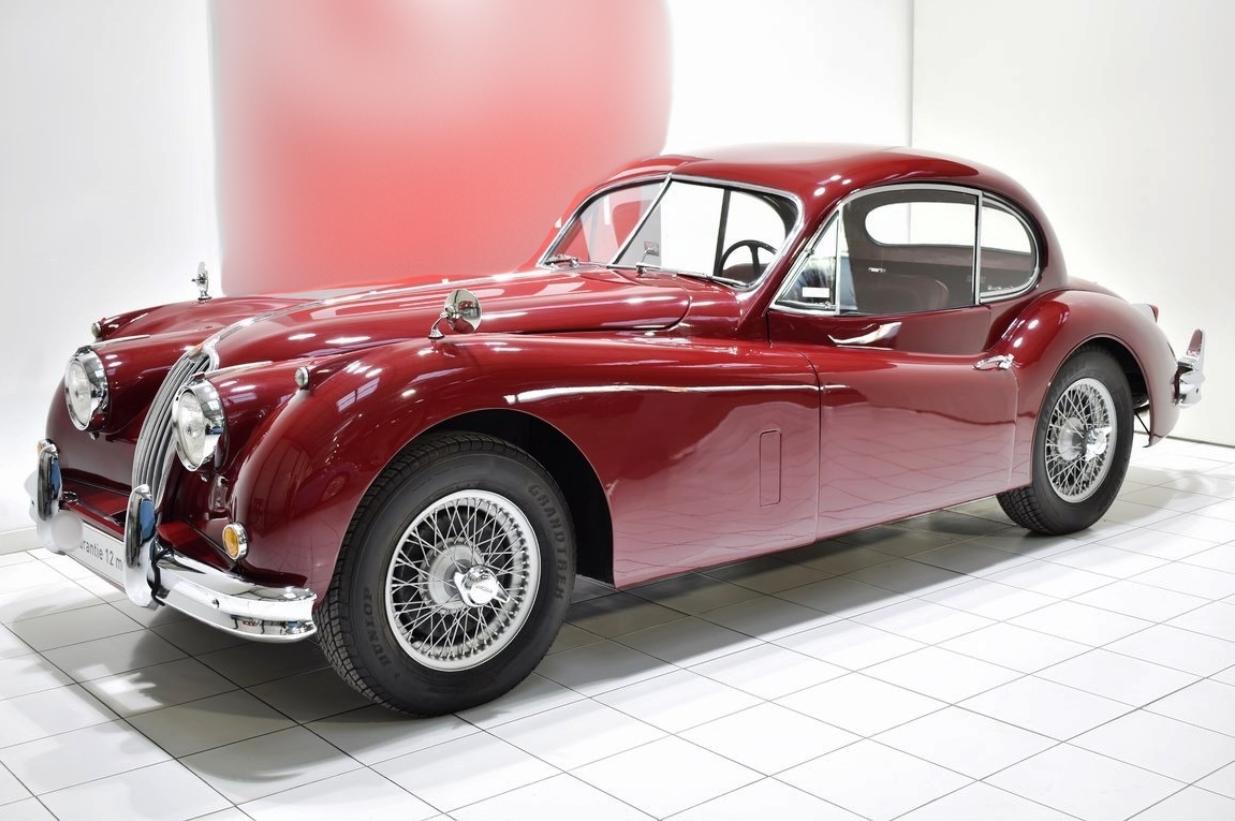 JAGUAR XK140 Coupé - 1957 LesAnciennes.com