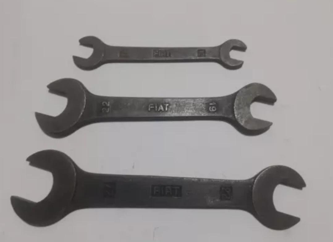 FIAT 500 Topolino a b c clés outils LesAnciennes.com