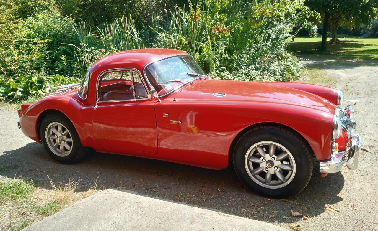 MG MGA Coupé - 1959 LesAnciennes.com