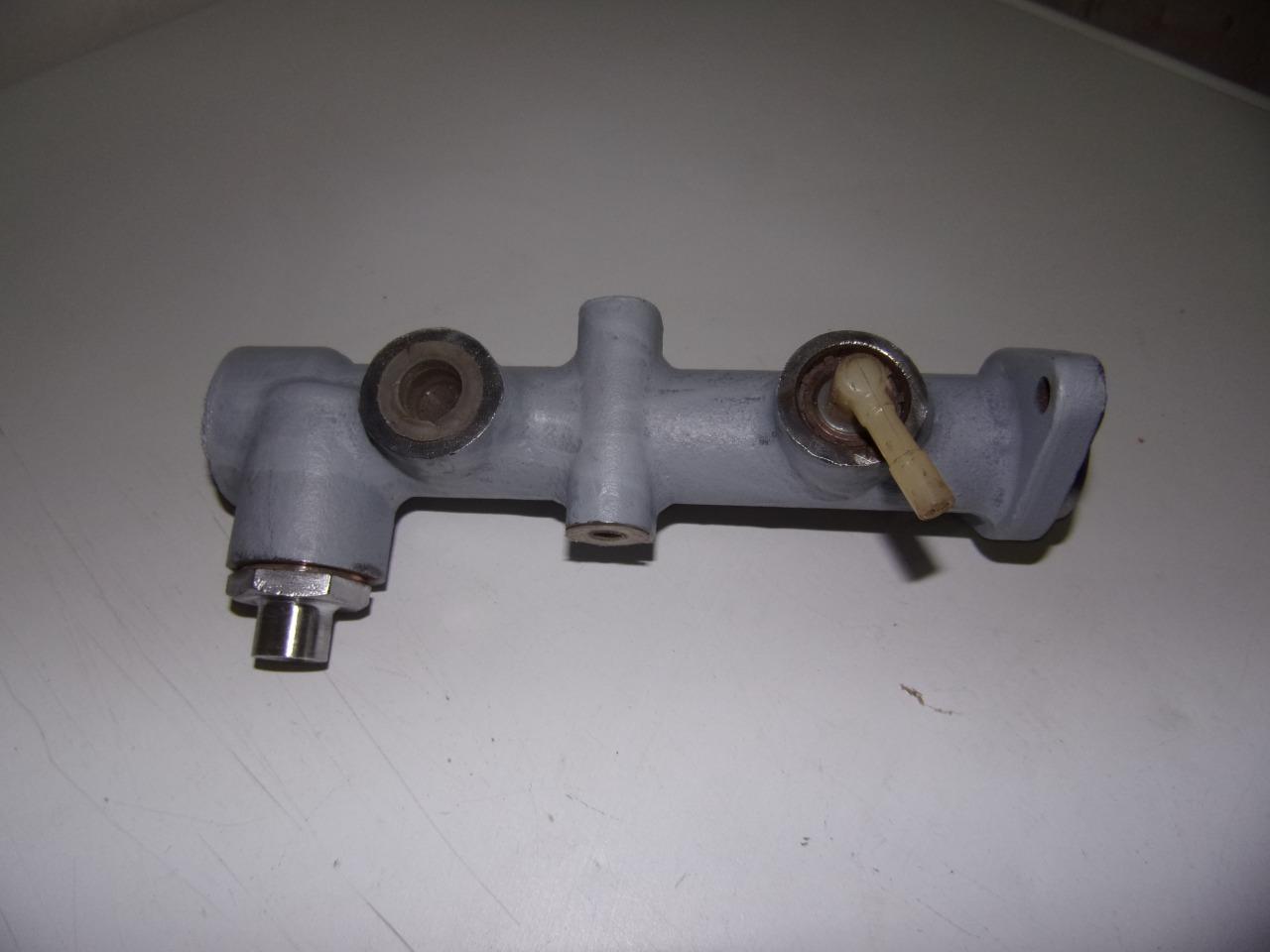 MAITRE CYLINDRE NEUF SIMCA TALBOT1301S- 1501 S LesAnciennes.com