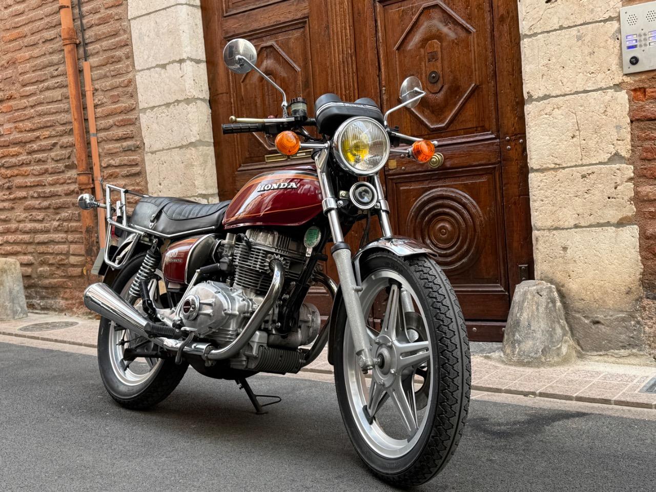 HONDA CB 400 N - 1980 LesAnciennes.com