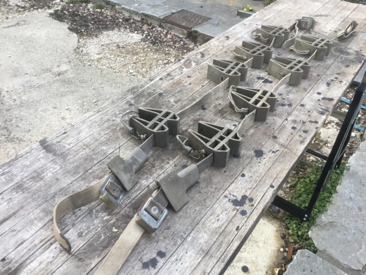 Porte ski ancien /accastillage LesAnciennes.com