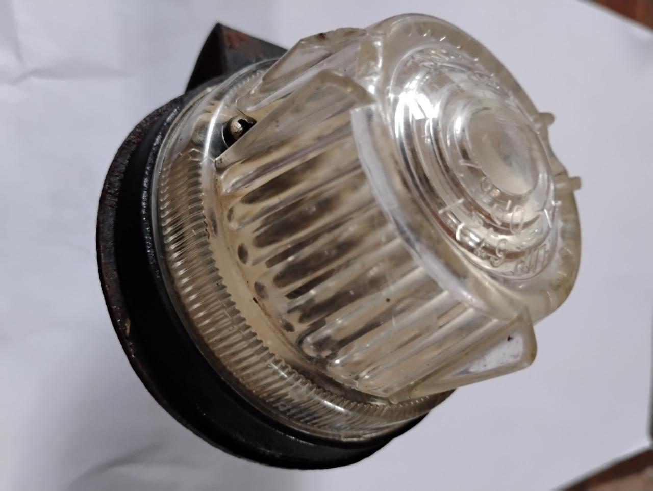 Feu clignotant complet PK-LMP 6727 - RENAULT R4 4L LesAnciennes.com