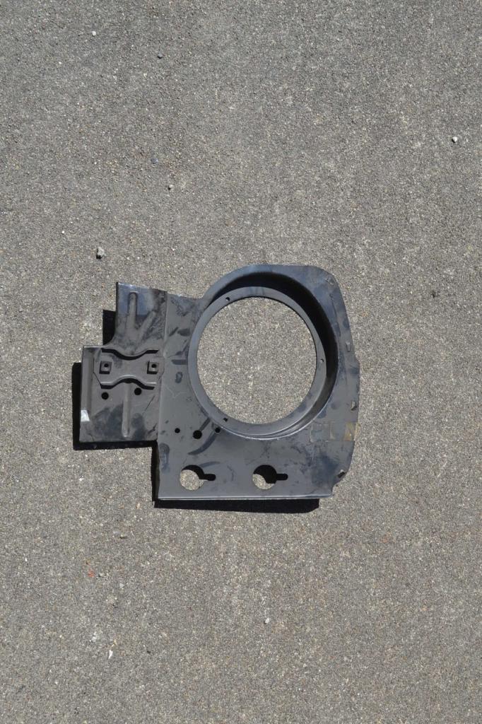 Tôle de phare AV G MATRA Rancho, neuve LesAnciennes.com