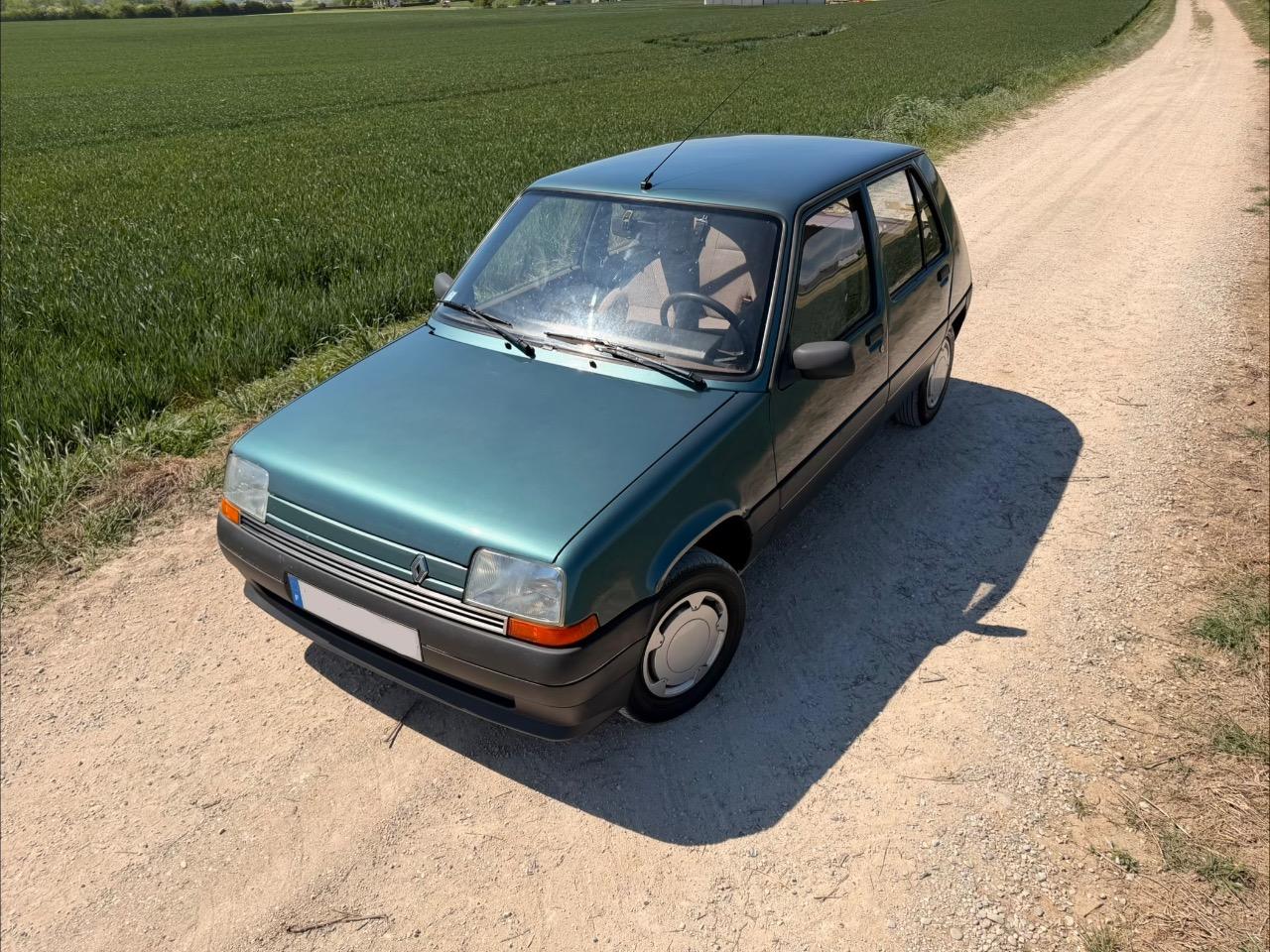 RENAULT Super 5 GTR - 1989 LesAnciennes.com