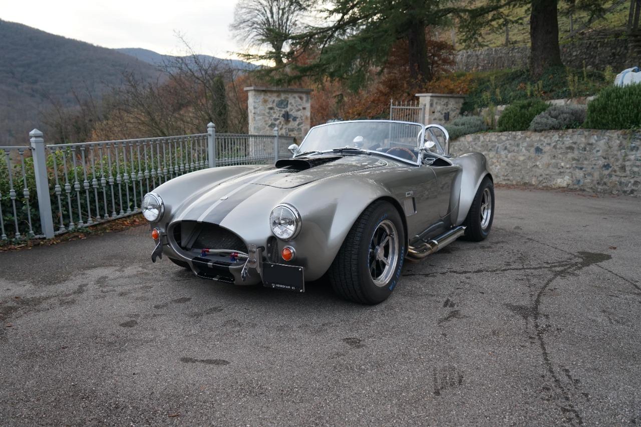 AC Cobra 427 Factory 5 Racing - 1965 LesAnciennes.com