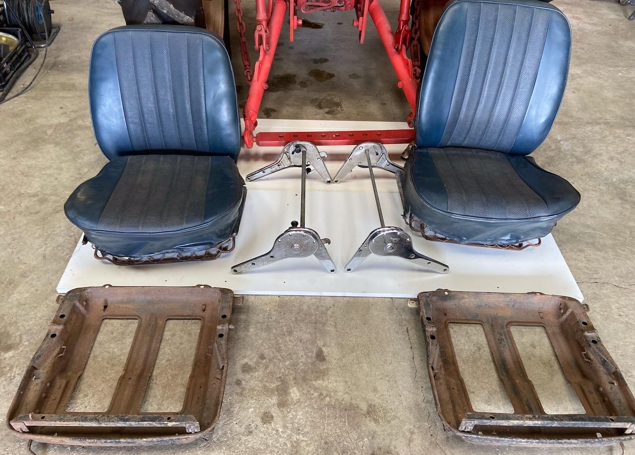 PORSCHE 356 - 912 - 911 CLASSIC SIÈGES AVANTS LesAnciennes.com