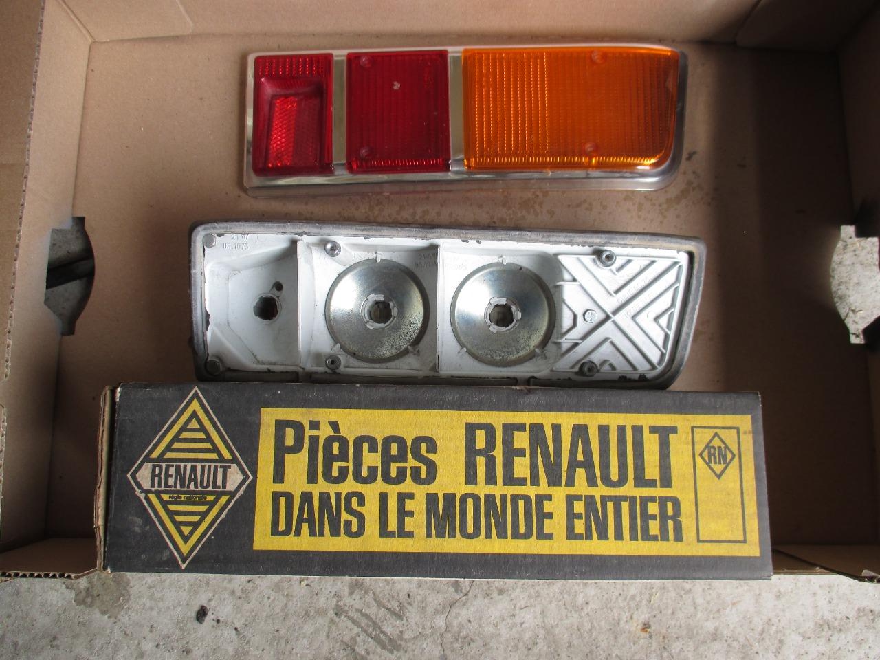 Feu RENAULT 16 (R16) LesAnciennes.com