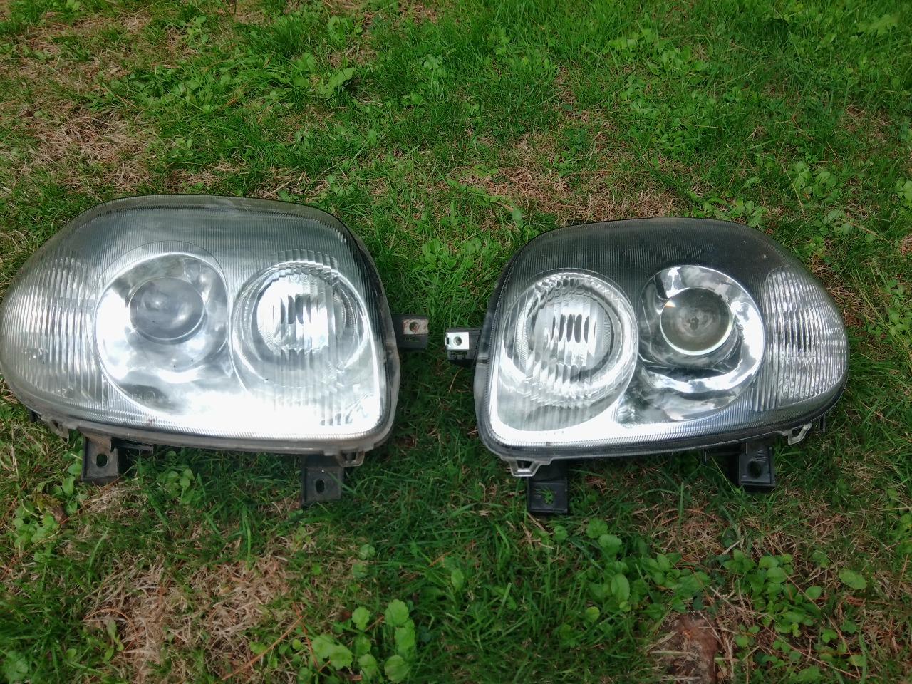 RENAULT Clio 2:phares gauche(NEUF) et droit LesAnciennes.com