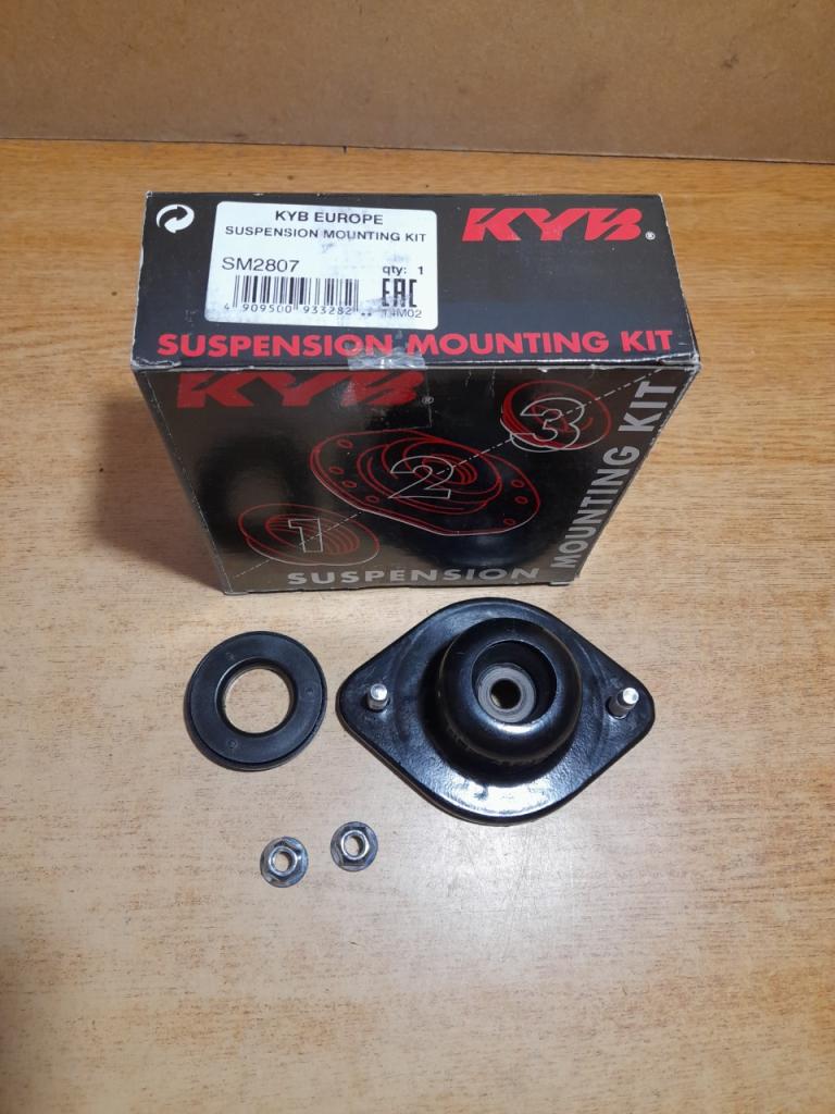 Coupelle d'amortisseur avant Nissan Micra II LesAnciennes.com