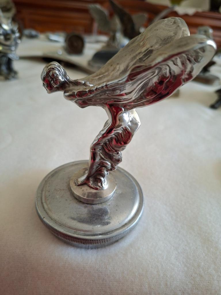 Mascotte automobile LesAnciennes.com