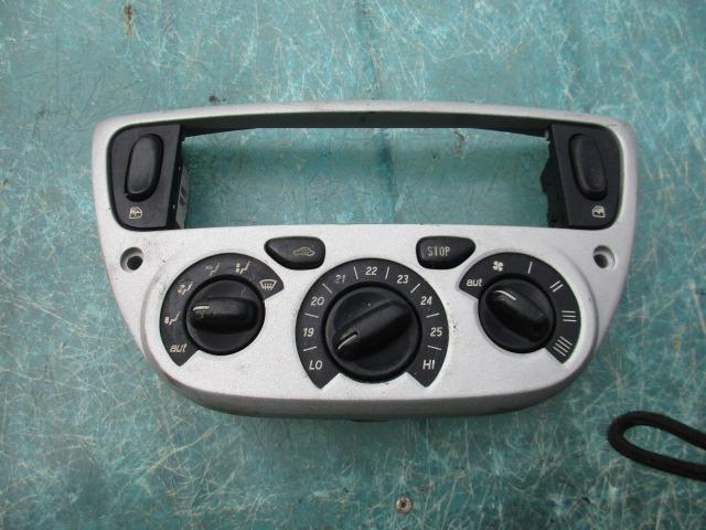 Commande de climatisation Ferrari 360 LesAnciennes.com