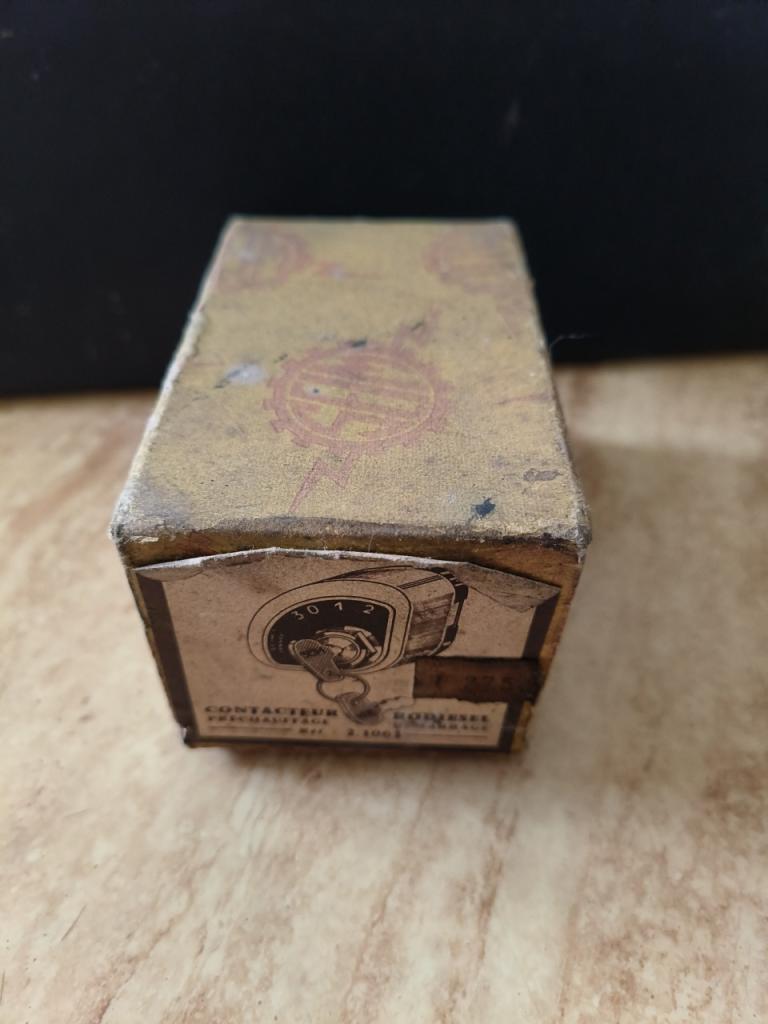 Contacteur pour moteur diesel LesAnciennes.com