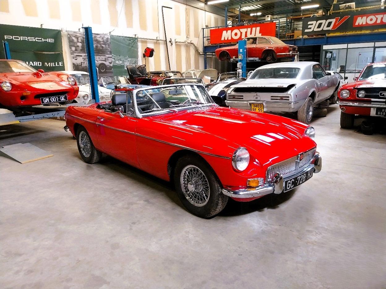 MG MGB Roadster - 1978 LesAnciennes.com
