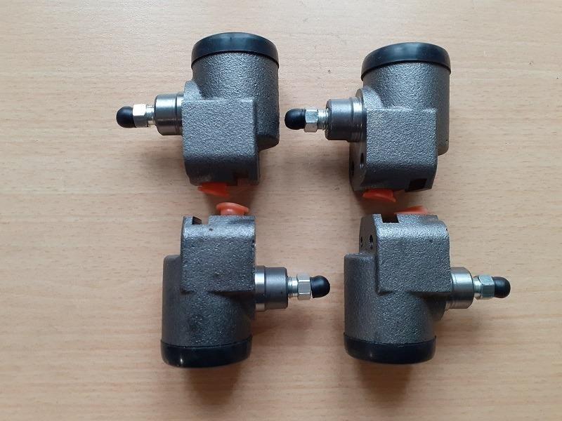 Cylindre de roue PEUGEOT 403 LesAnciennes.com