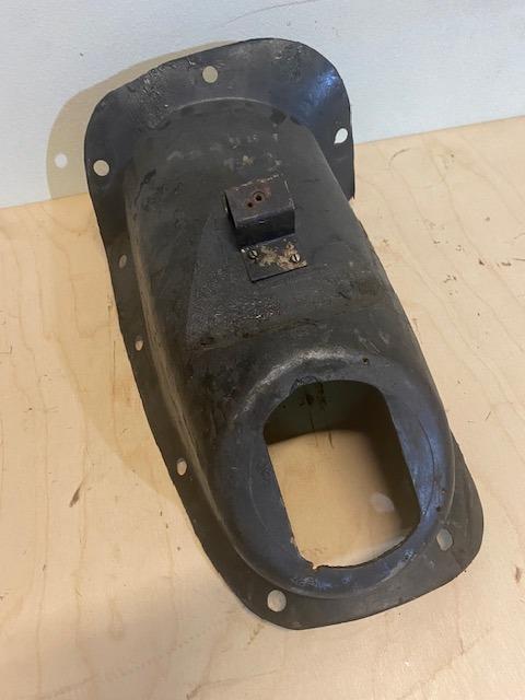 Cache de tunnel de boîte de vitesseJAGUAR MK1 MK2 LesAnciennes.com